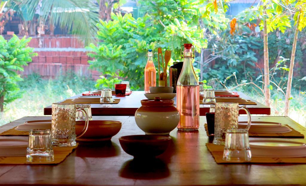 Clayfingers Art Cottage Thrissur Ruang foto