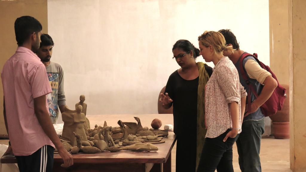Clayfingers Art Cottage Thrissur Bagian luar foto
