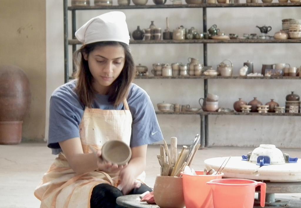 Clayfingers Art Cottage Thrissur Ruang foto