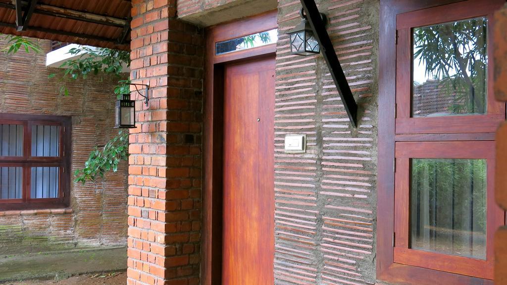 Clayfingers Art Cottage Thrissur Ruang foto
