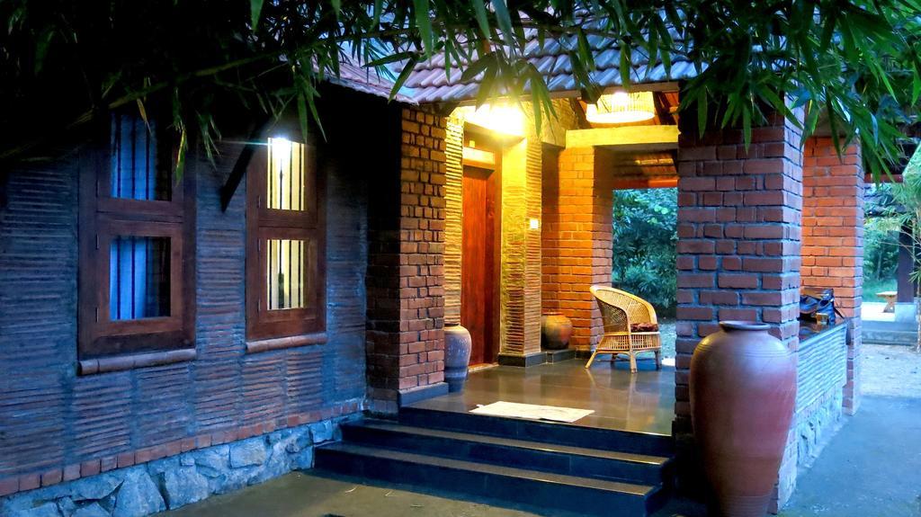 Clayfingers Art Cottage Thrissur Ruang foto