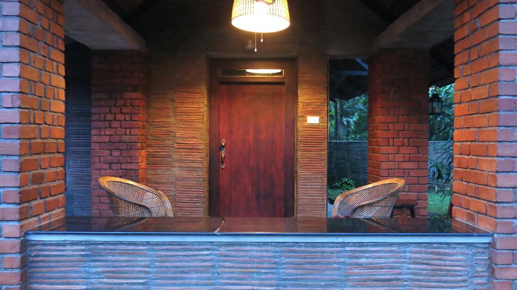 Clayfingers Art Cottage Thrissur Ruang foto